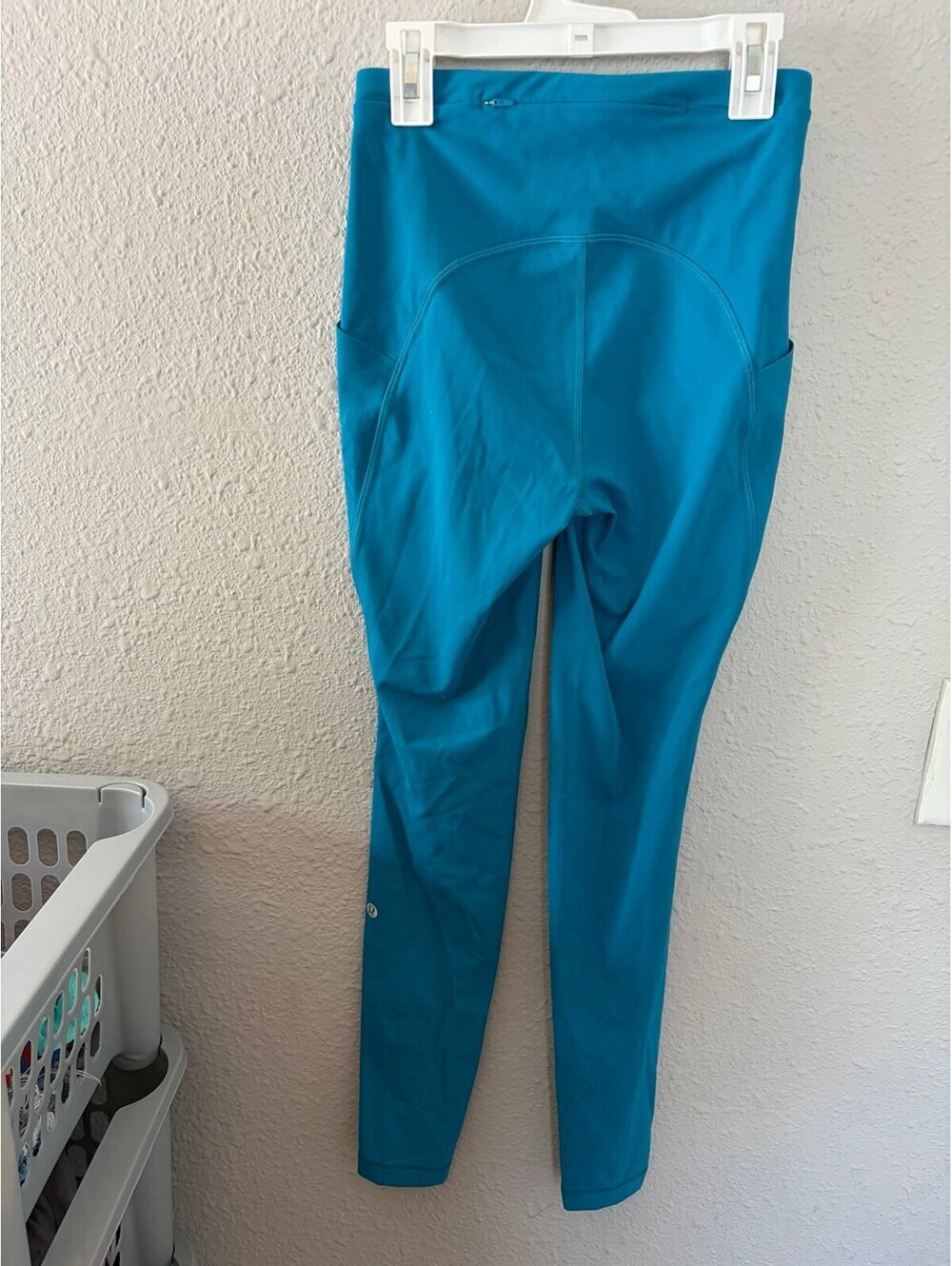 Lululemon Swift Speed High-Rise Tight 28in Hawaiian Blue size 4. EUC. $128 retai